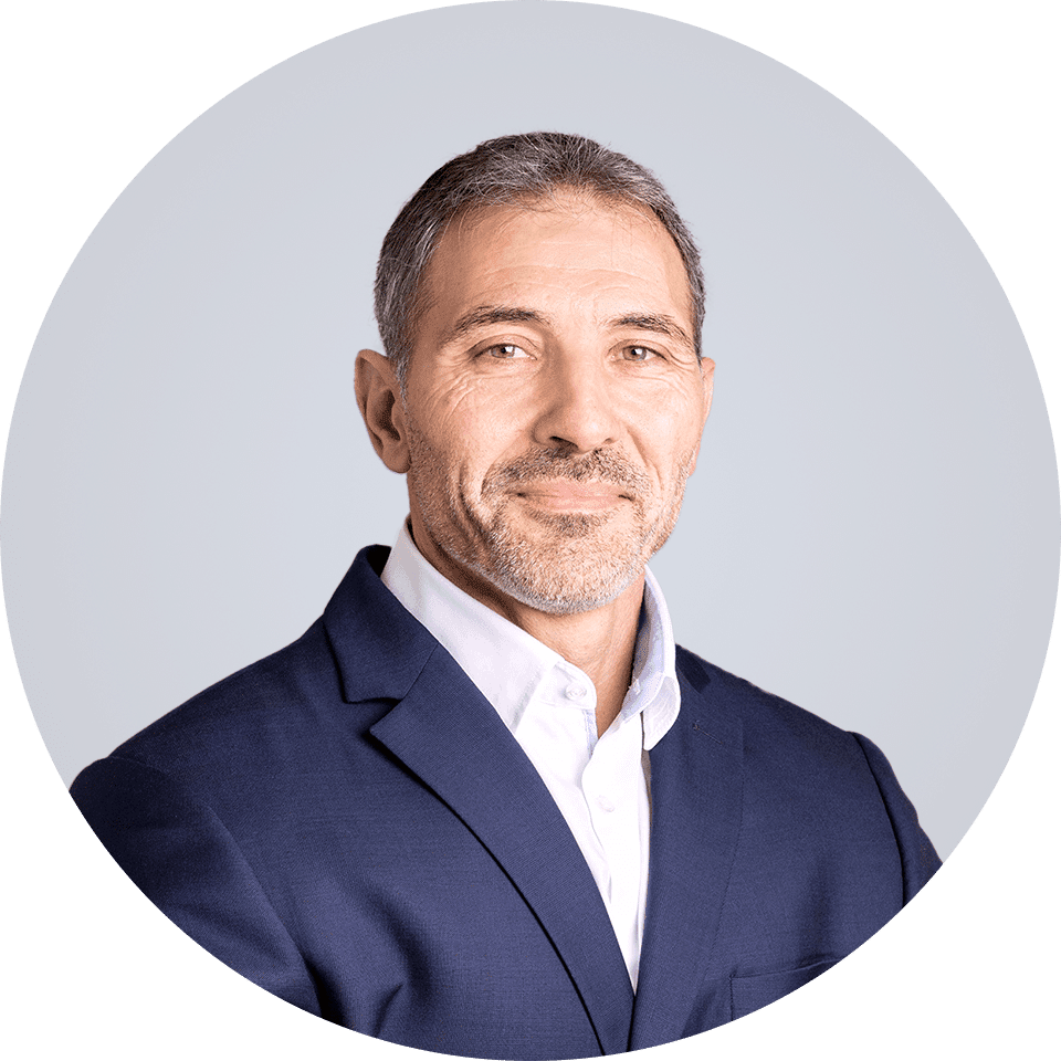 > Consultant SeniorFort d’une solide expérience financière et de fonctions de direction, Joël apporte sa vaste expertise en pilotage de la performance.