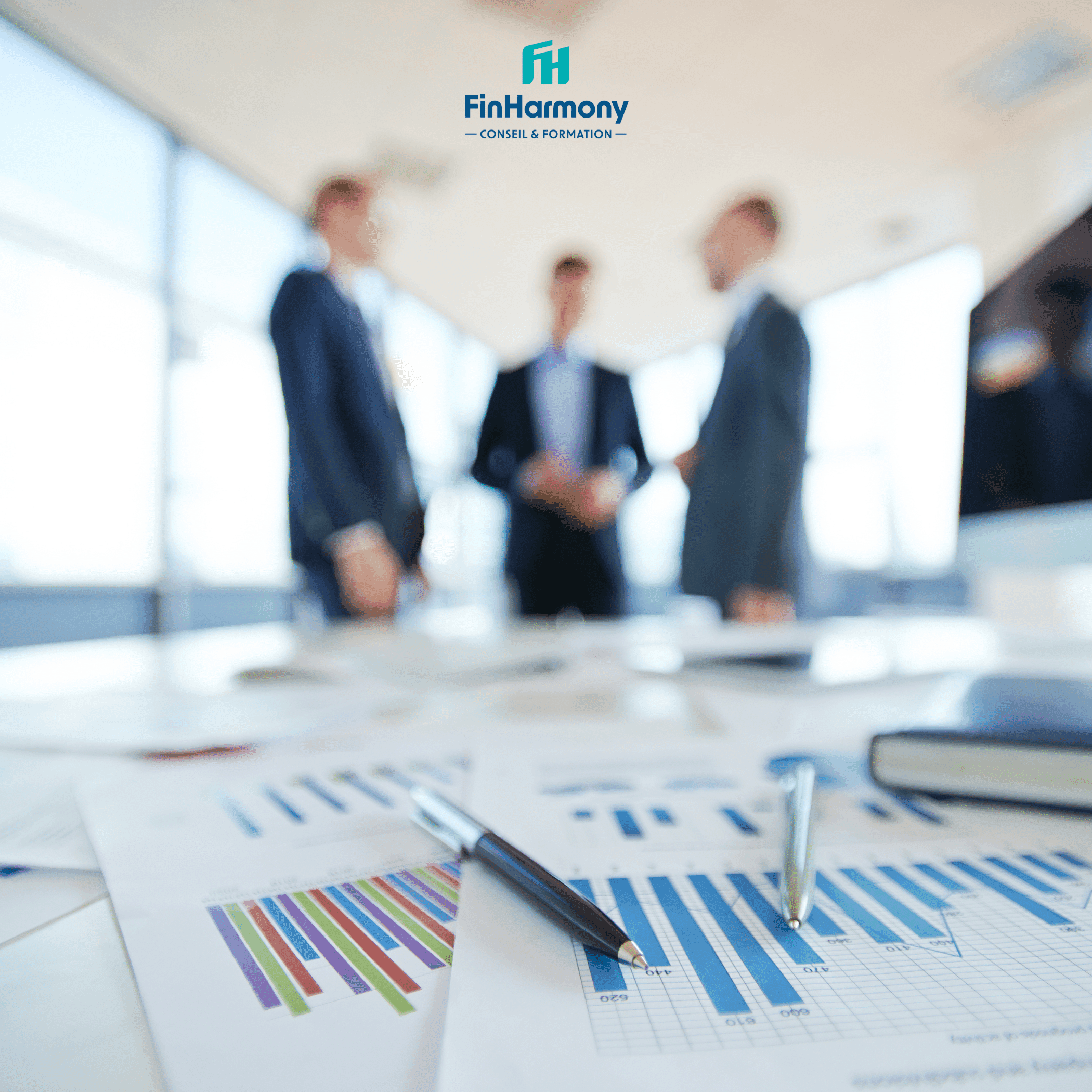 Illustration du rôle du directeur financier dans la transformation des entreprises, avec 10 exemples pratiques.